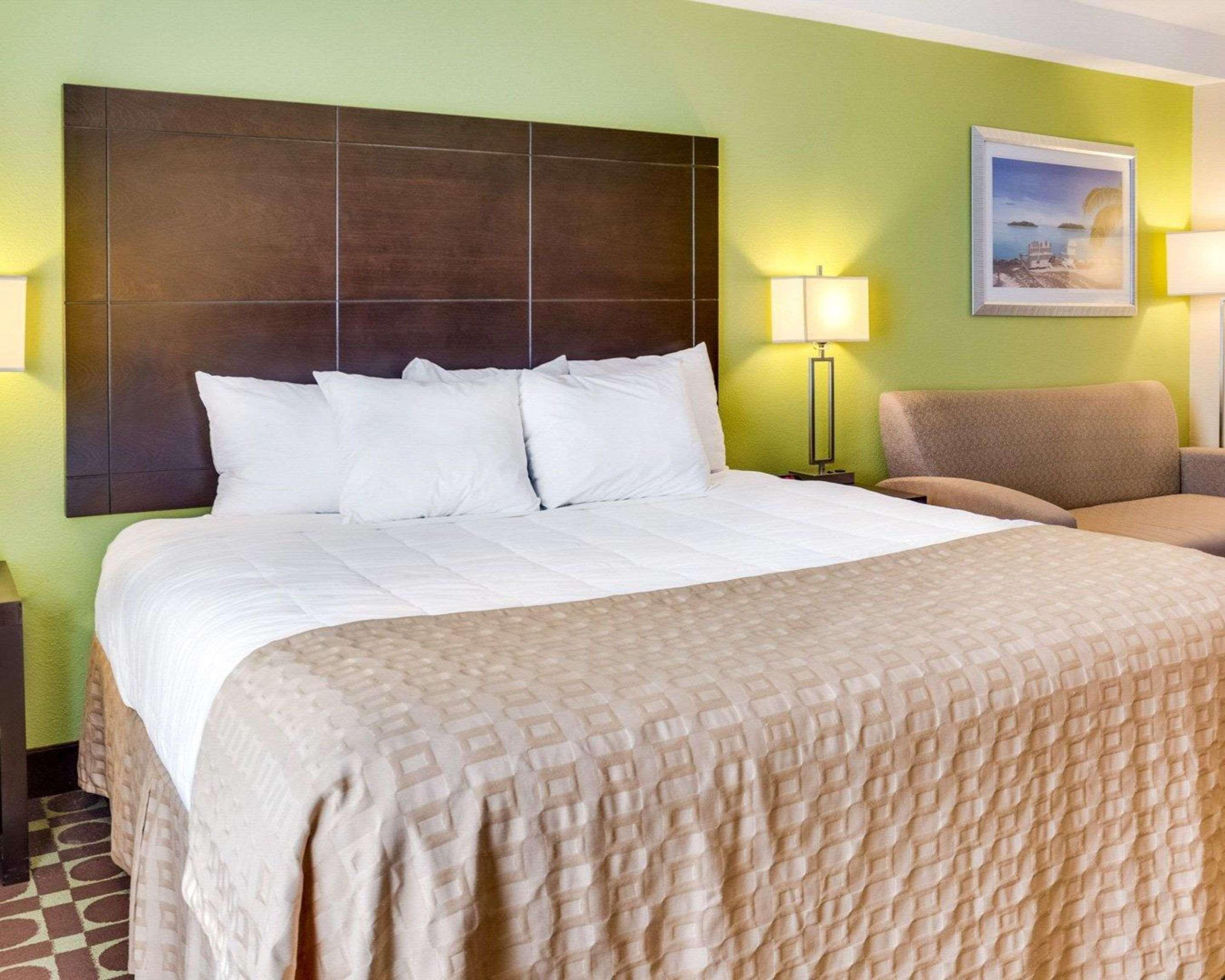 Garner Hotel Virginia Beach North By Ihg Экстерьер фото