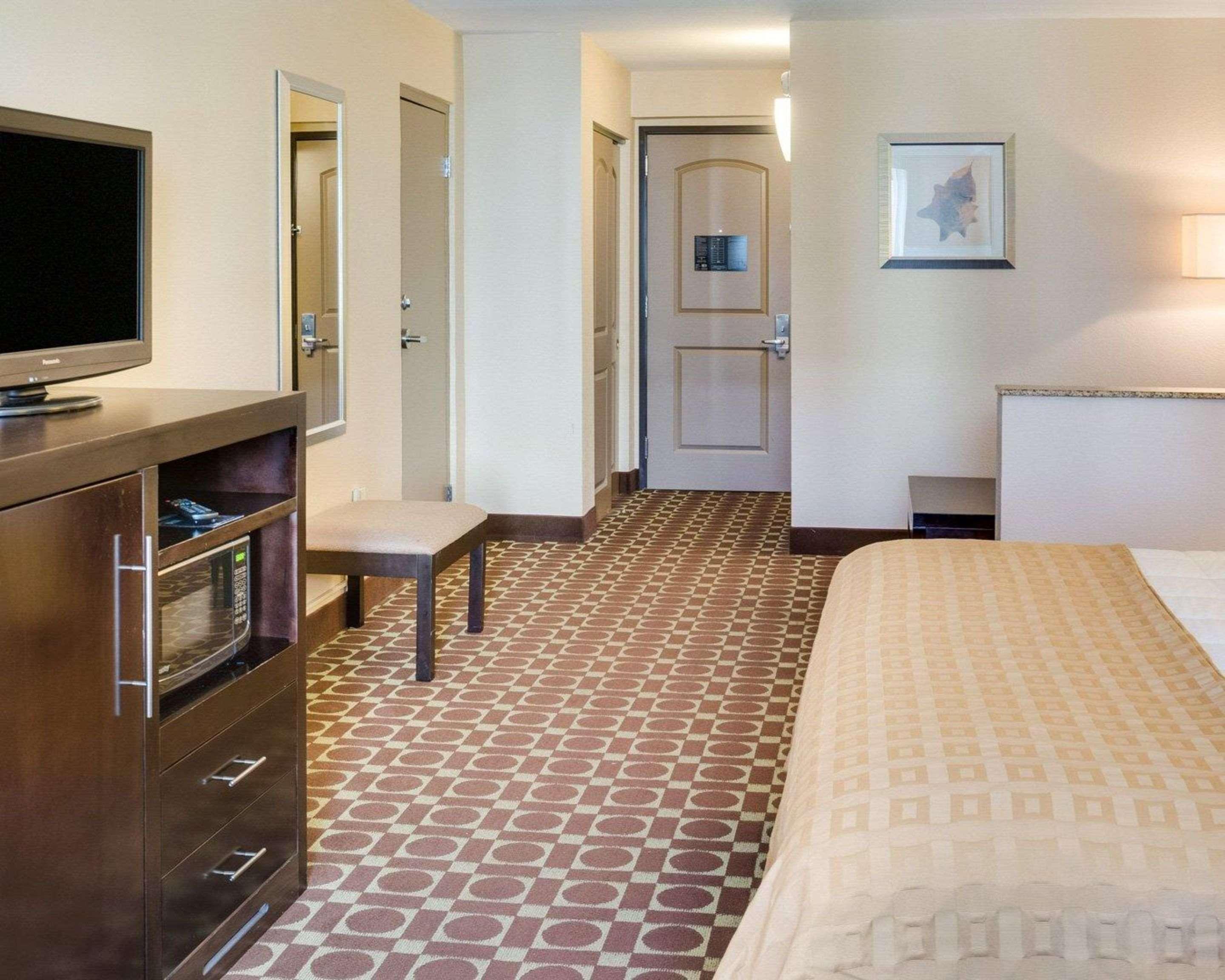 Garner Hotel Virginia Beach North By Ihg Экстерьер фото