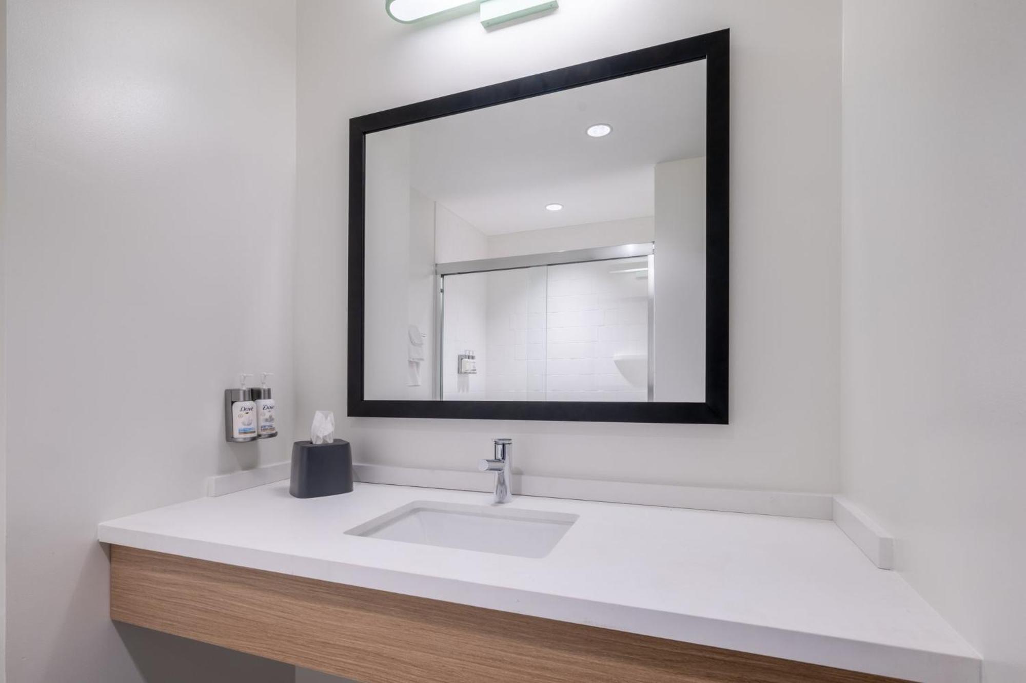 Garner Hotel Virginia Beach North By Ihg Экстерьер фото
